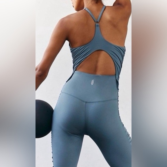 NWOT Free People Movement Balancing Act Onesie Sizes S & M - Picture 2 of 8